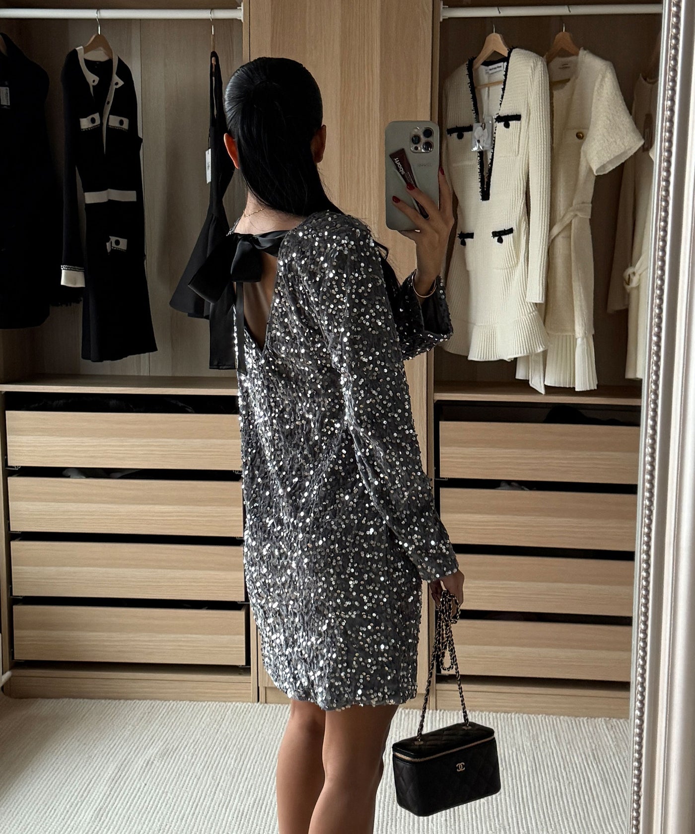 Pailletten Kleid Nessa Silber Ladypolitan ♡