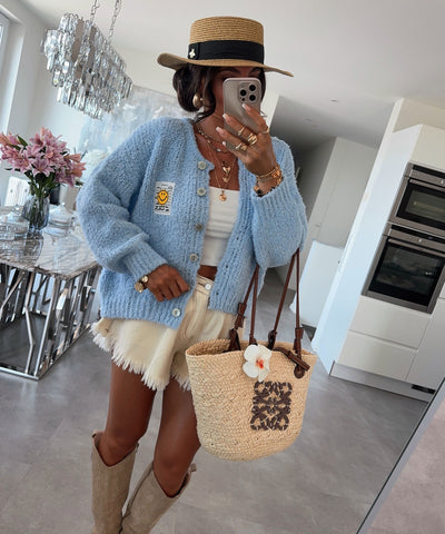 Boucle Cardigan Lalya Hellblau Ladypolitan ♡