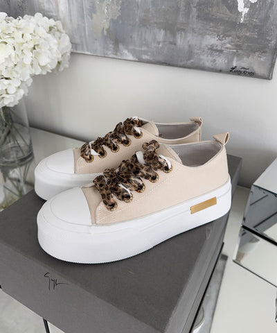 Sneaker Fabby Leo Beige Ladypolitan ♡