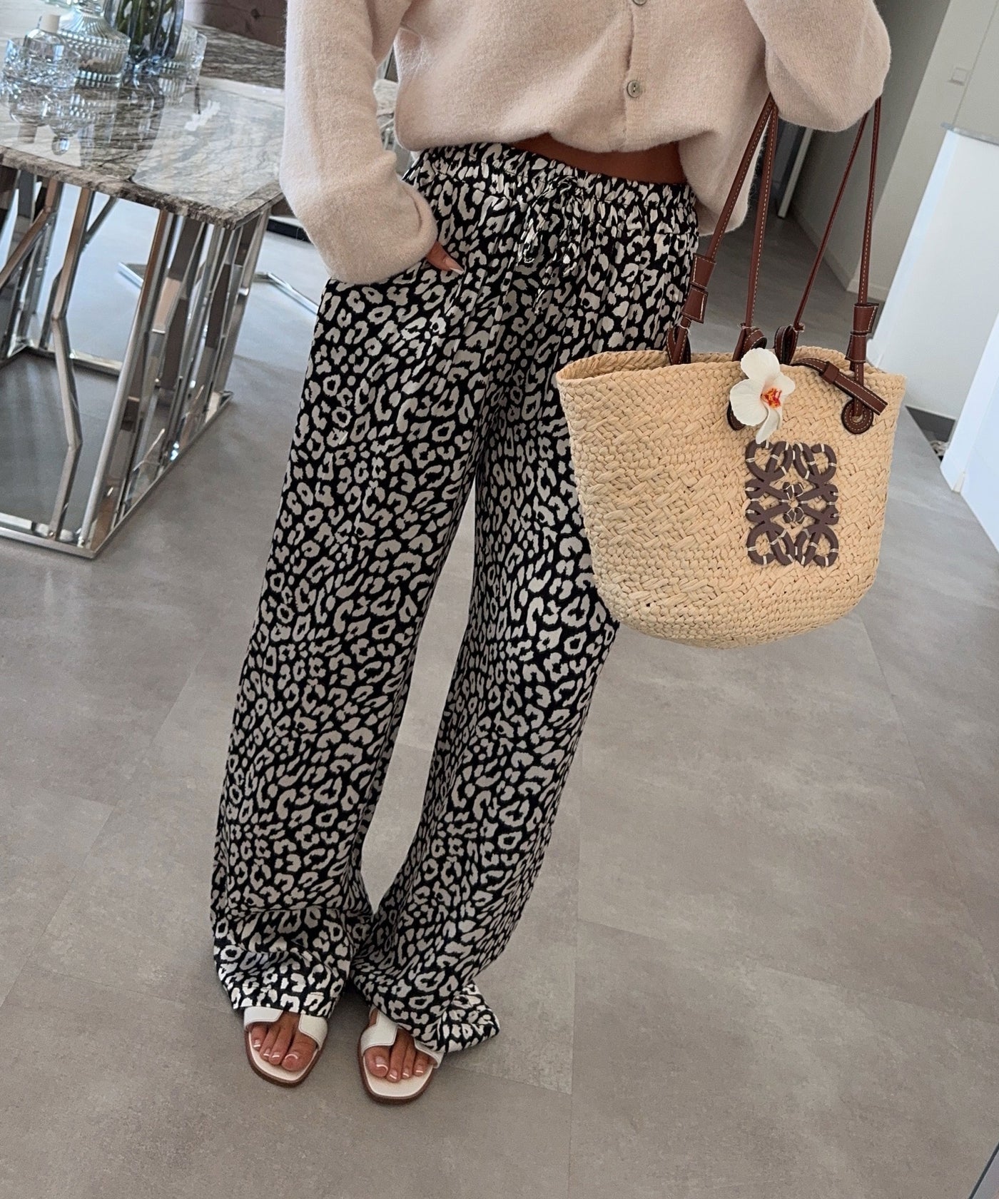 Satin Hose Leo Print Schwarz Ladypolitan ♡