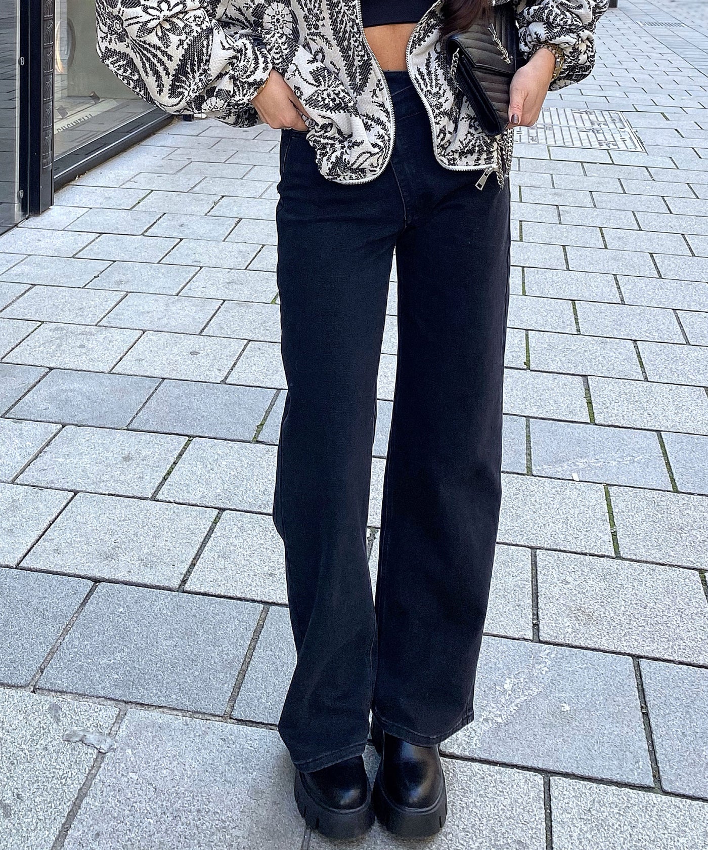 Stretch Straight Leg Jeans Galia Schwarz Ladypolitan ♡