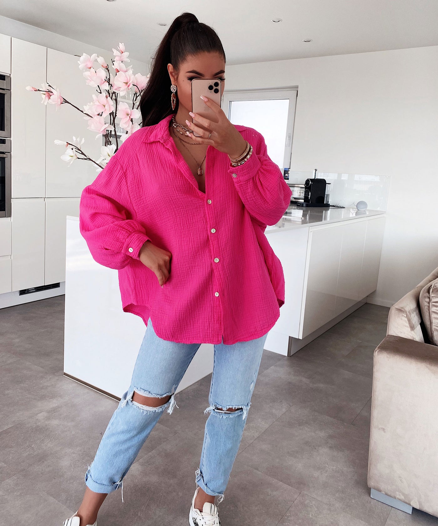 Oversize Musselin Bluse Freya Fuchsia Pink Kurz  Ladypolitan - Fashion Onlineshop für Damen   