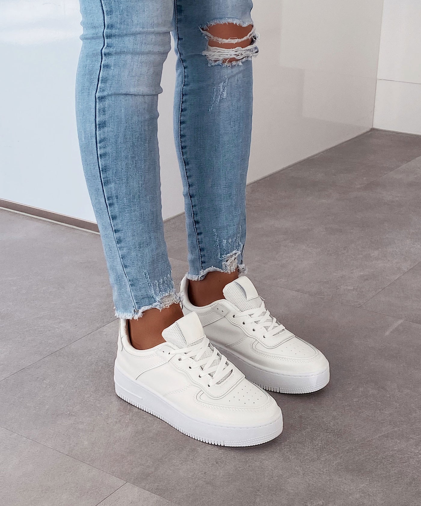 Sneaker Sarai Weiß  Ladypolitan - Fashion Onlineshop für Damen   