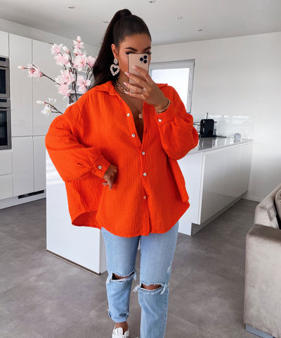 Oversize Musselin Bluse Freya Orange Kurz  Ladypolitan - Fashion Onlineshop für Damen   