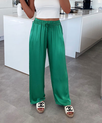 Satin Hose Alisa Grün  Ladypolitan - Fashion Onlineshop für Damen   