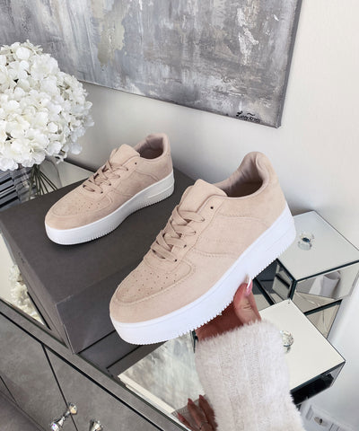 Sneaker Sarai Wildleder Beige  Ladypolitan - Fashion Onlineshop für Damen   