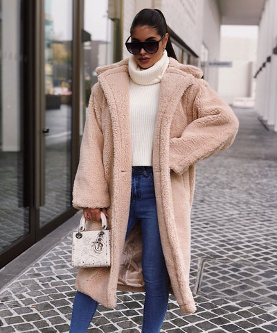 Beiger oversize Teddymantel  Ladypolitan - Fashion Onlineshop für Damen   
