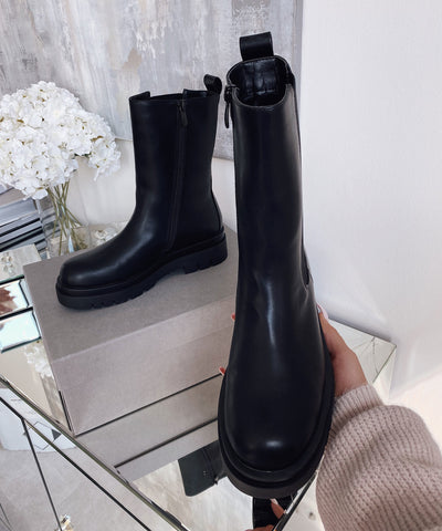 Chelsea Boots Long Schwarz  Ladypolitan - Fashion Onlineshop für Damen   