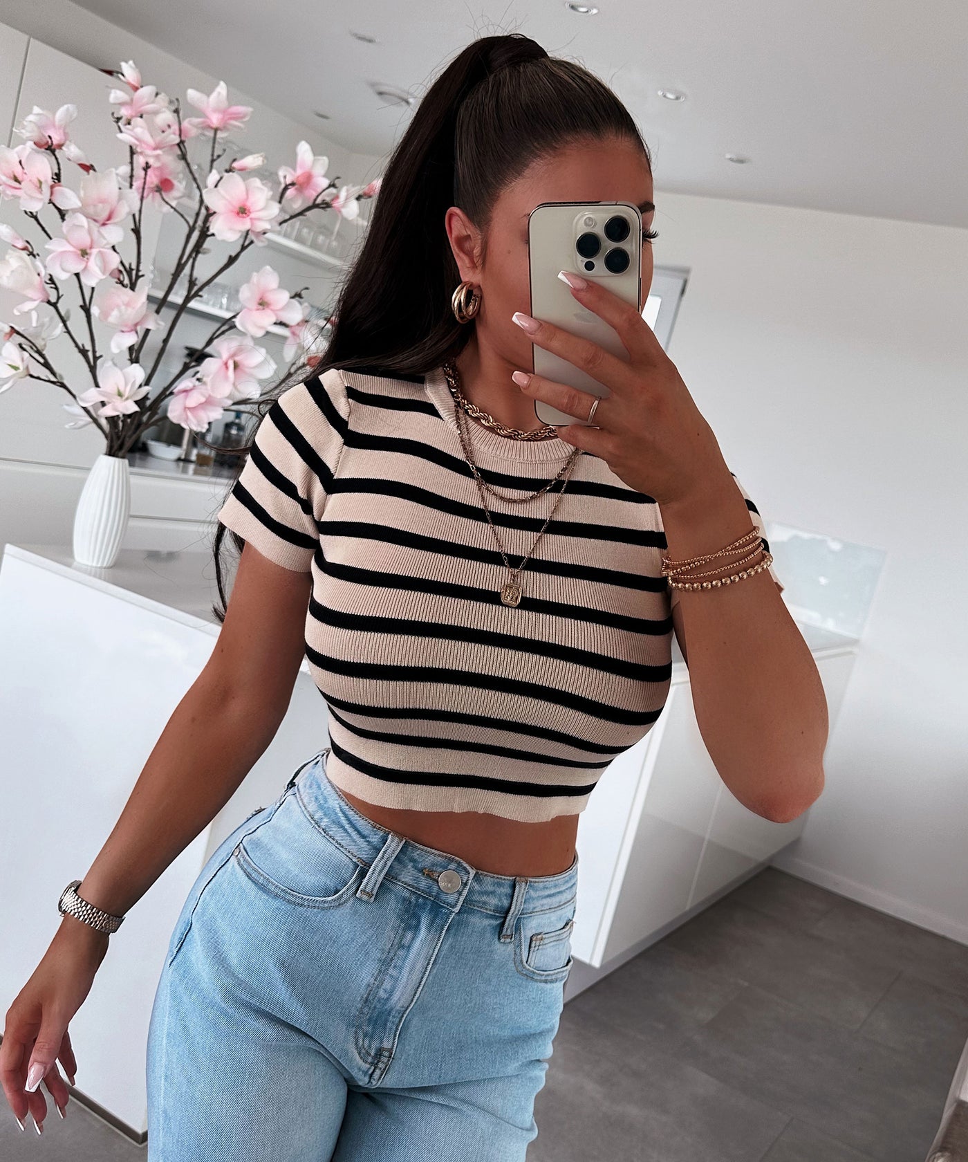 Crop T-Shirt Maite Beige  Ladypolitan ♡   