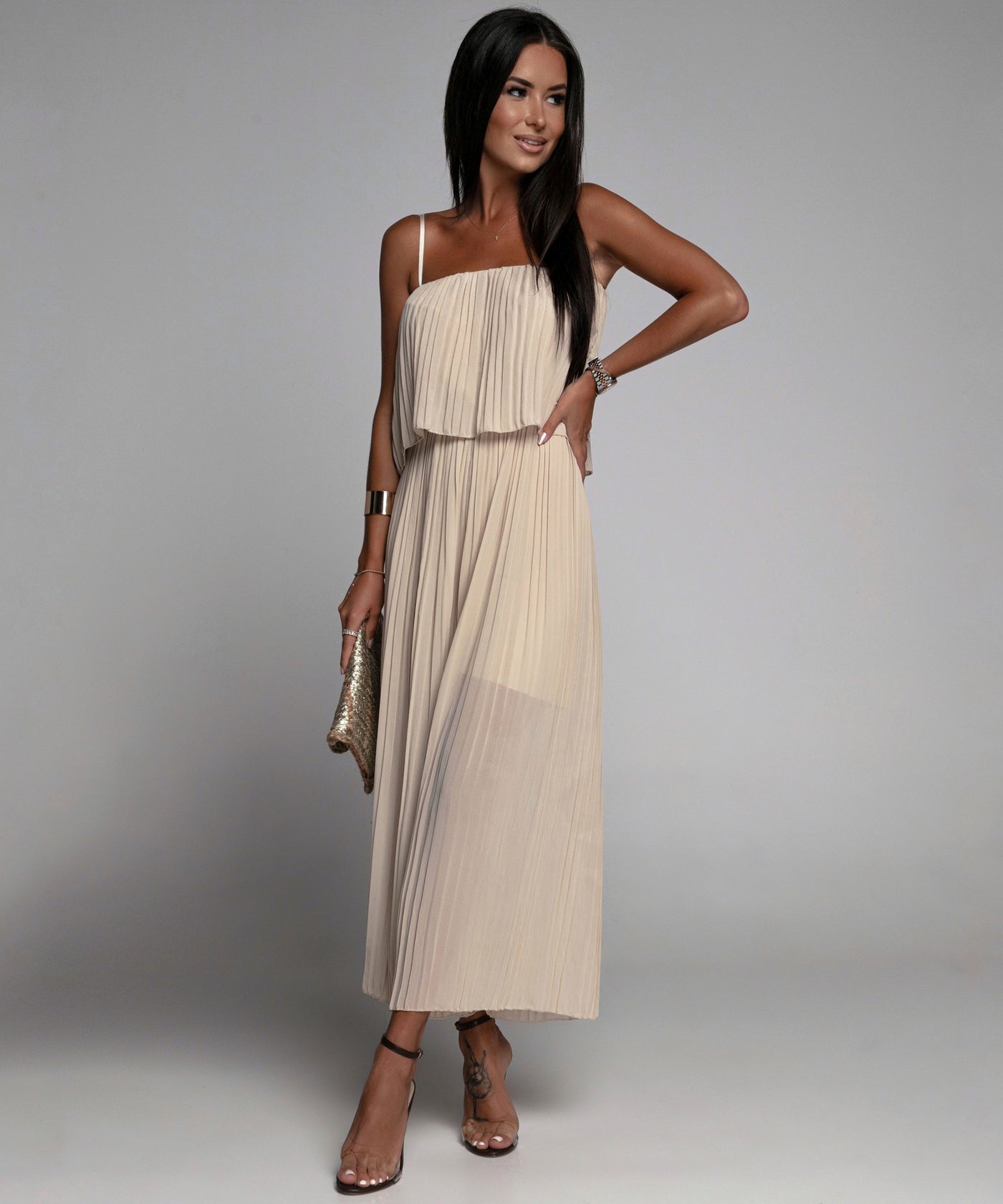 Eleganter Plissee Einteiler Beige  Ladypolitan - Fashion Onlineshop für Damen   