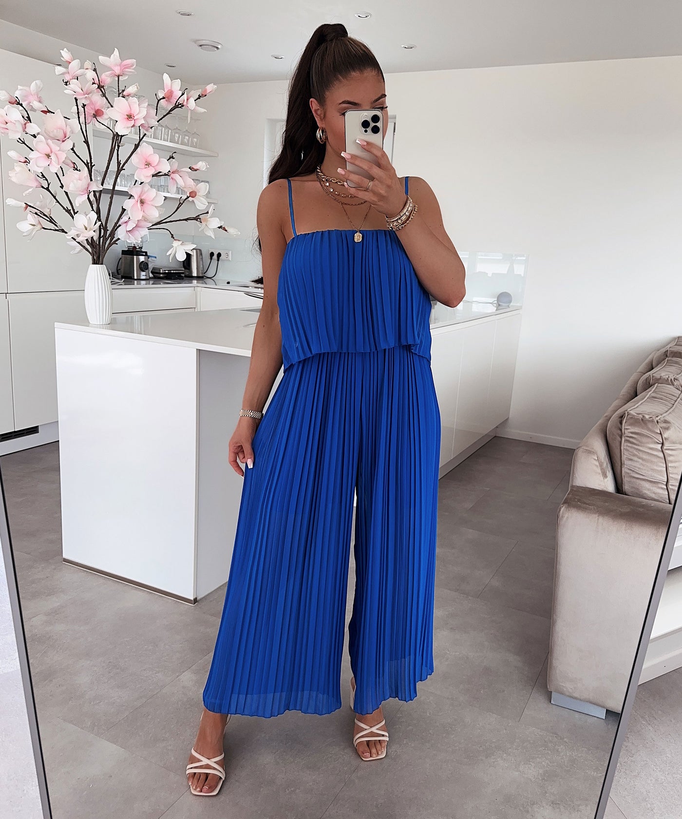 Eleganter Plissee Einteiler Royalblau  Ladypolitan - Fashion Onlineshop für Damen   