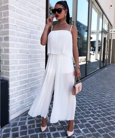 Eleganter Plissee Einteiler Weiß  Ladypolitan - Fashion Onlineshop für Damen   