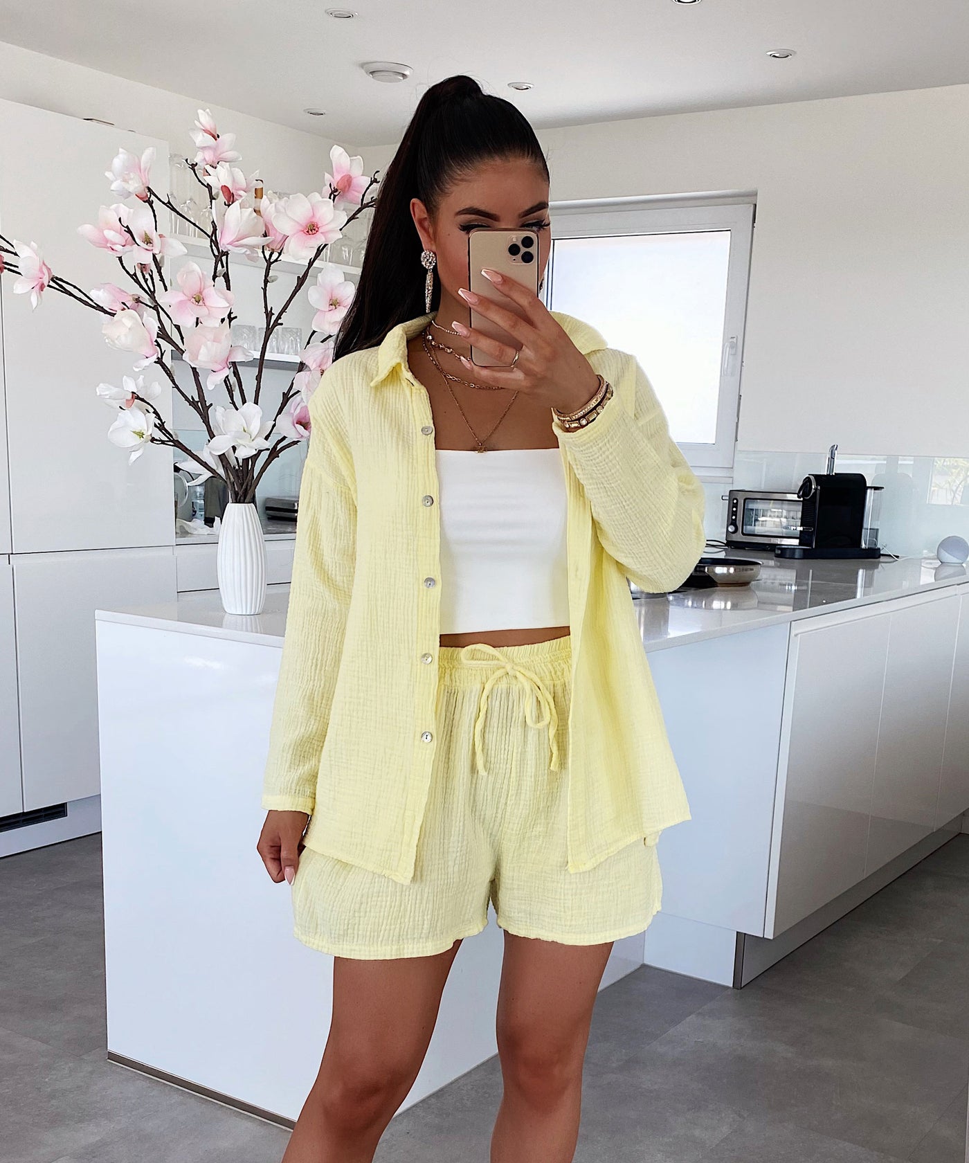 Musselin Shorts gelb Ladypolitan - Fashion Onlineshop für Damen