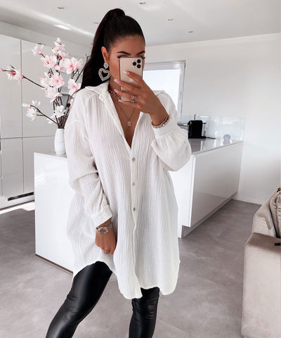 Oversize Musselin Bluse Freya Weiß Lang  Ladypolitan - Fashion Onlineshop für Damen   