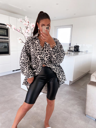 Oversize Musselin Bluse Leo Lang  Ladypolitan - Fashion Onlineshop für Damen   