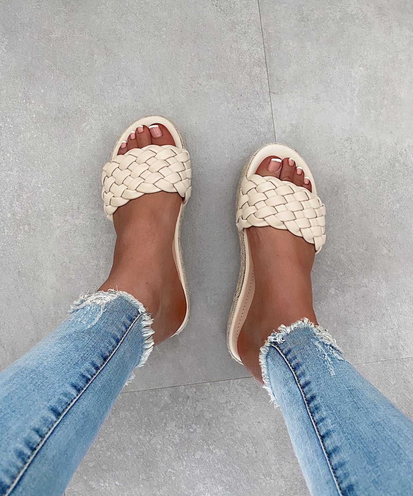 Pantolette Liana Beige  Ladypolitan - Fashion Onlineshop für Damen   