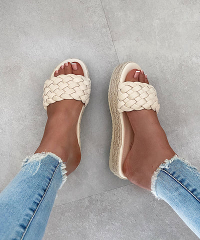 Pantolette Liana Beige  Ladypolitan - Fashion Onlineshop für Damen   