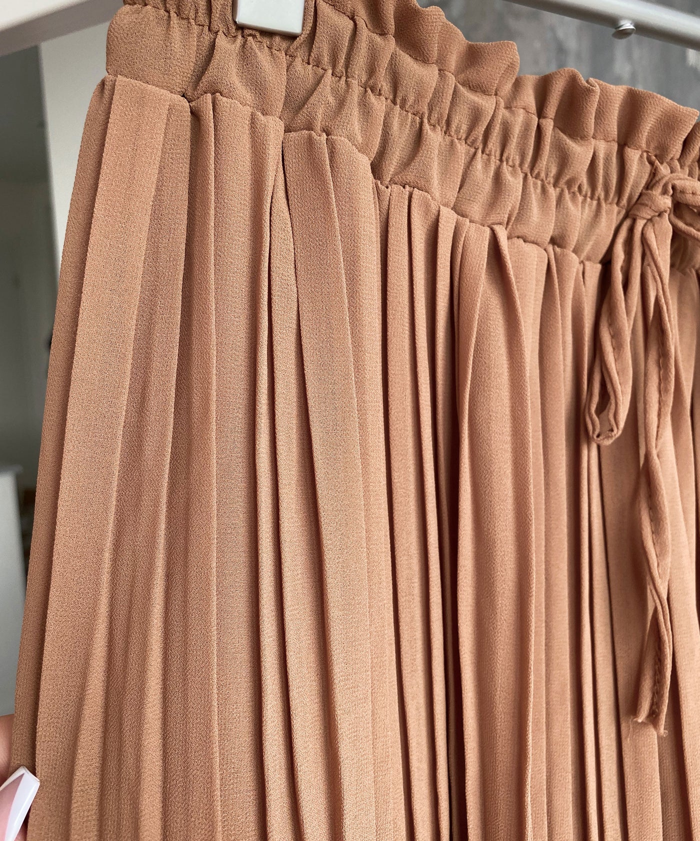 Plissee Hose Mira Camel  Ladypolitan - Fashion Onlineshop für Damen   