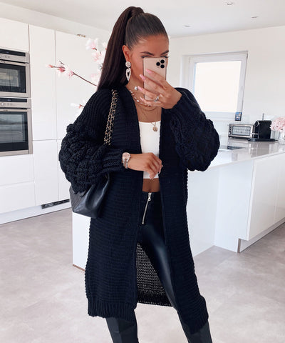 Strickjacke Cloudy Lang Schwarz  Ladypolitan - Fashion Onlineshop für Damen   