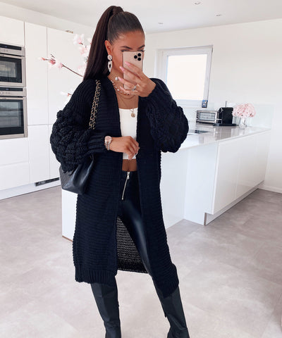Strickjacke Cloudy Lang Schwarz  Ladypolitan - Fashion Onlineshop für Damen   