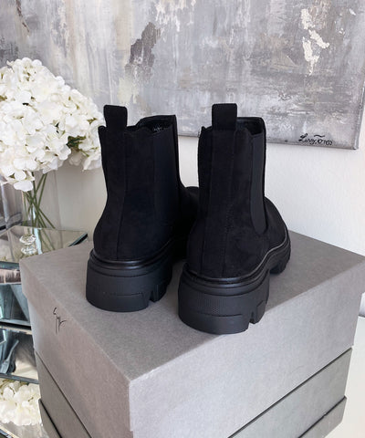 WILDLEDER BOOTS TATUM  Schwarz  Ladypolitan - Fashion Onlineshop für Damen   