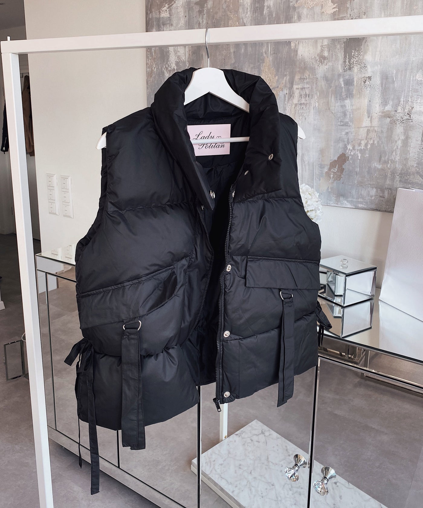 Weste Leslie Kurz Schwarz  Ladypolitan - Fashion Onlineshop für Damen   