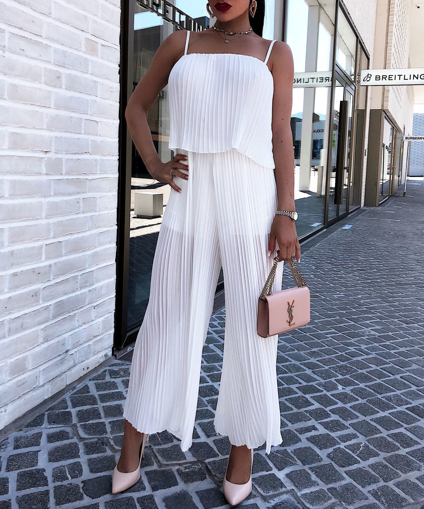 Eleganter Plissee Einteiler Weiß  Ladypolitan - Fashion Onlineshop für Damen   