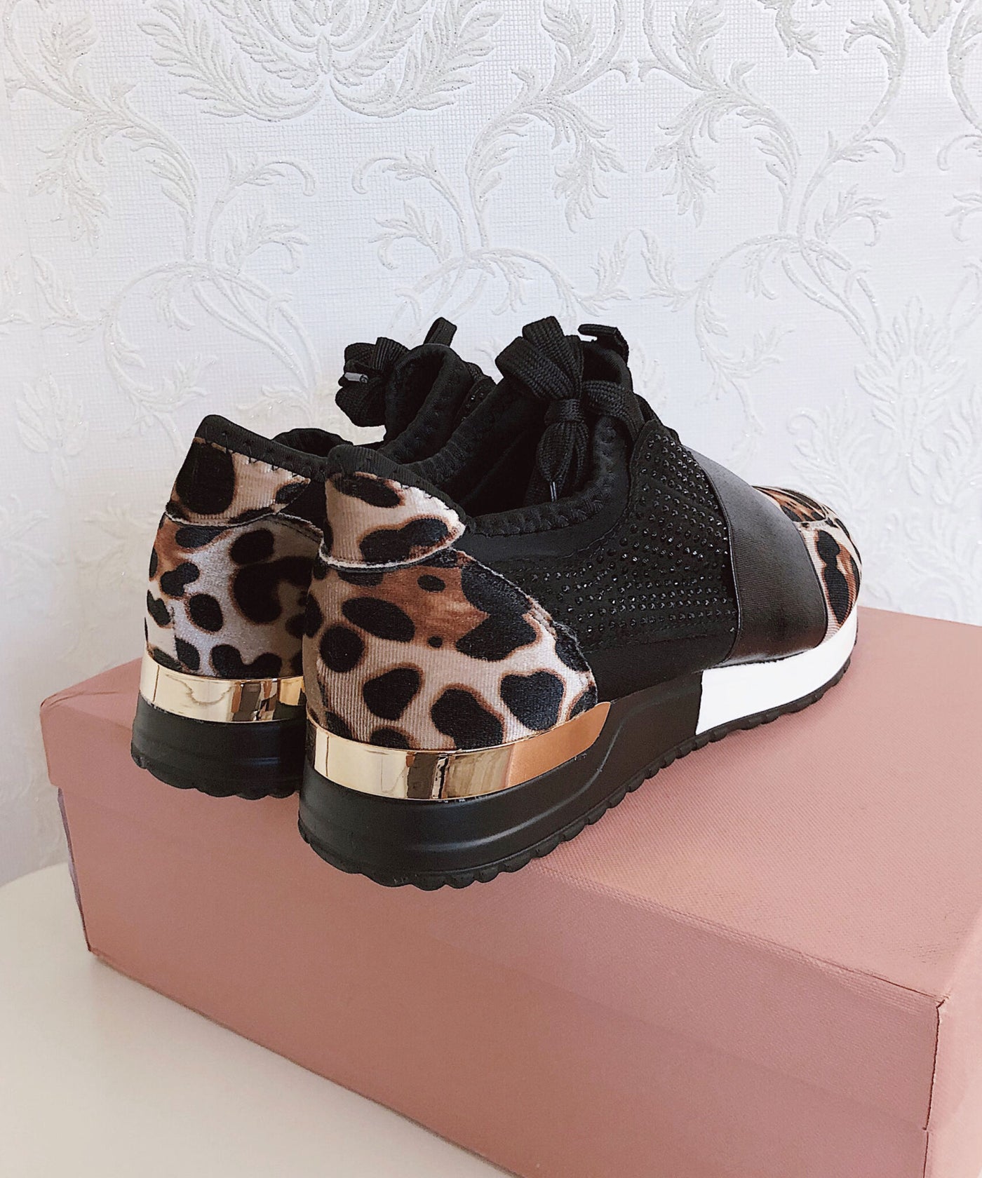 Sneaker Gold Leo  Ladypolitan - Fashion Onlineshop für Damen   