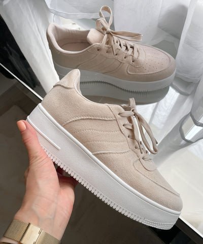 Sneaker Sarai Wildleder Beige  Ladypolitan - Fashion Onlineshop für Damen   