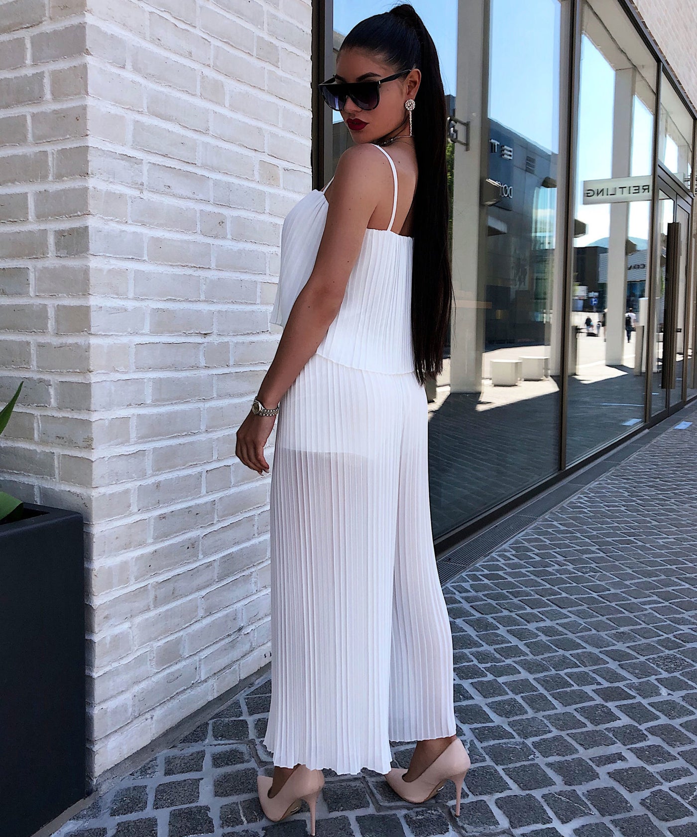 Eleganter Plissee Einteiler Weiß  Ladypolitan - Fashion Onlineshop für Damen   